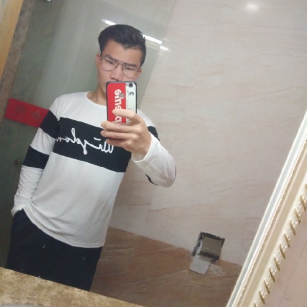 马卓剑的照片