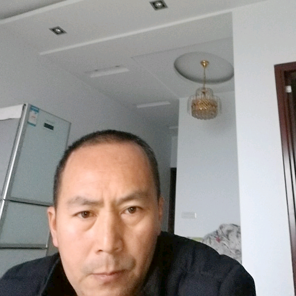 星辰尘的照片