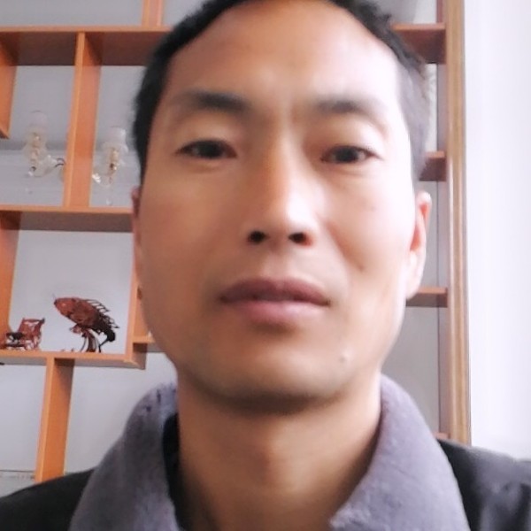 tF周六。的照片
