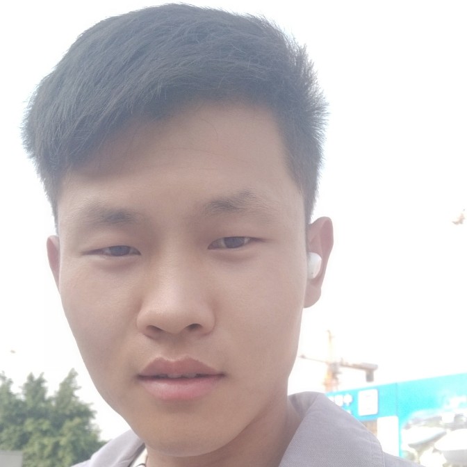跳跳糖蹙眉淡定的照片