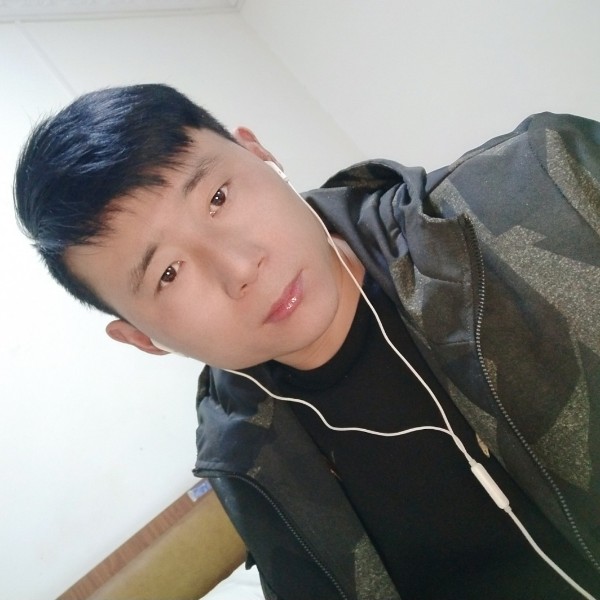 勤劳还青衫的照片