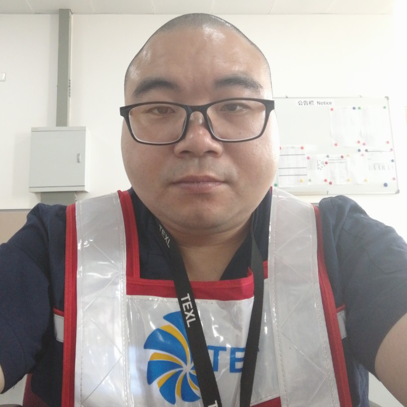 詹朗的照片
