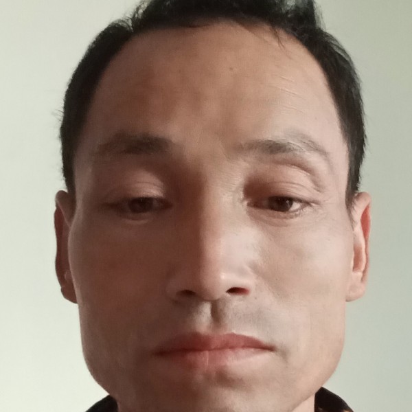 微凉回眸干净的照片