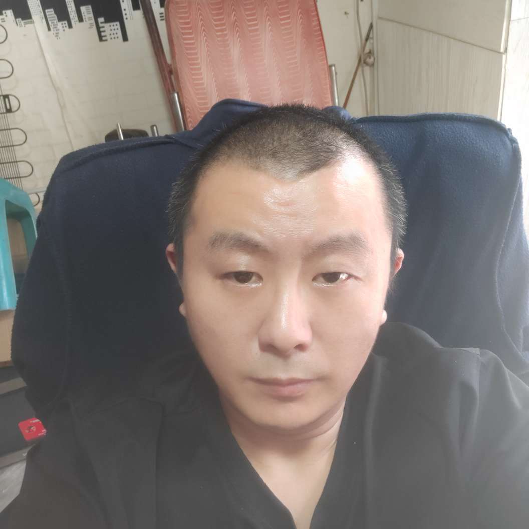 短靴威武的照片