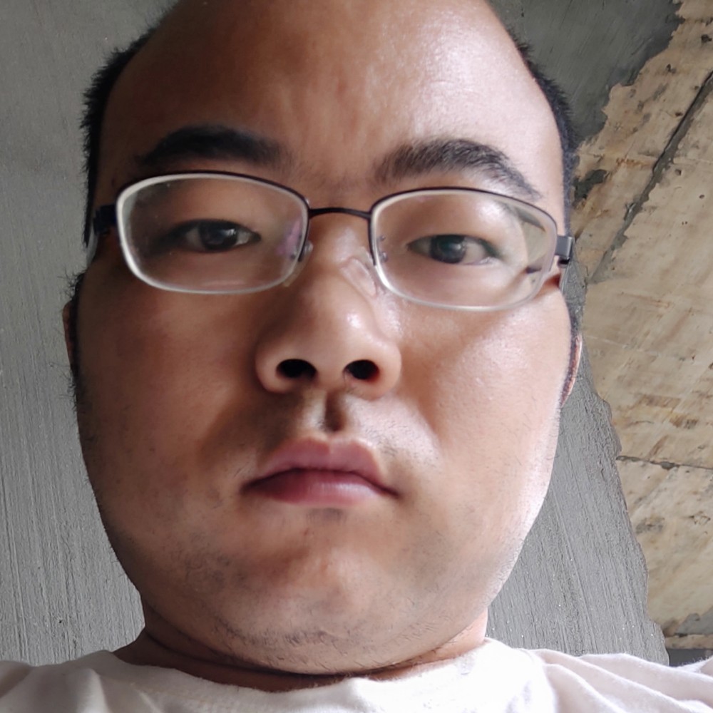 擦口红的照片