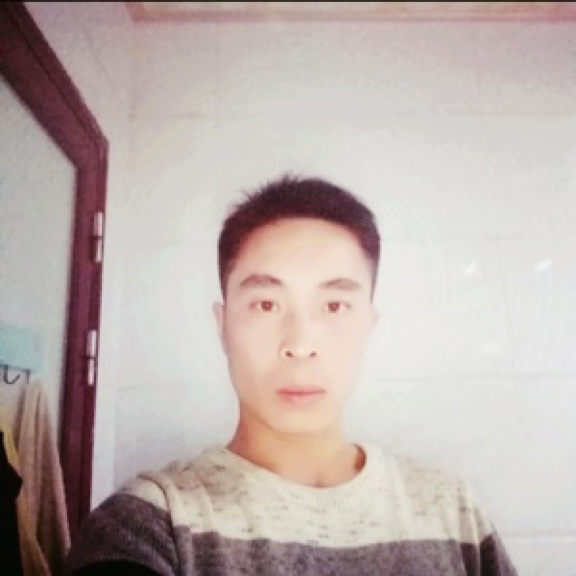 单纯放弃冷月的照片