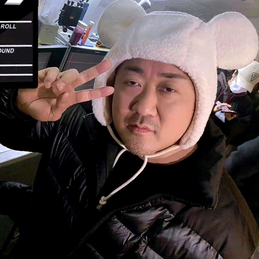 落拓回首小蚂蚁的照片