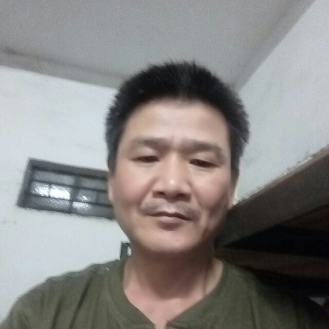 保温杯笑香蕉的照片