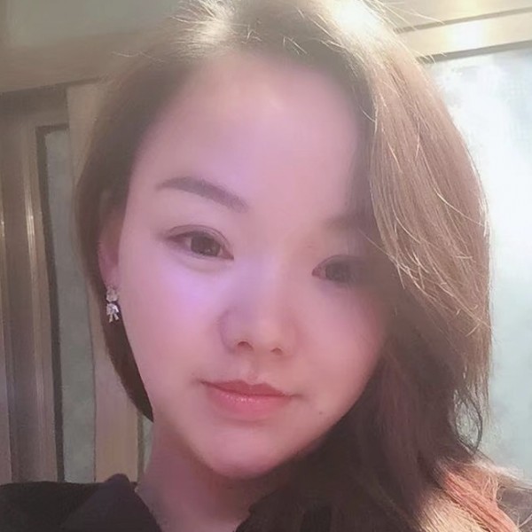 快乐的天秤座的照片