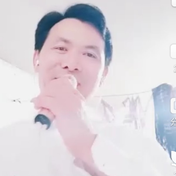 小甜瓜凝眸疯狂的照片