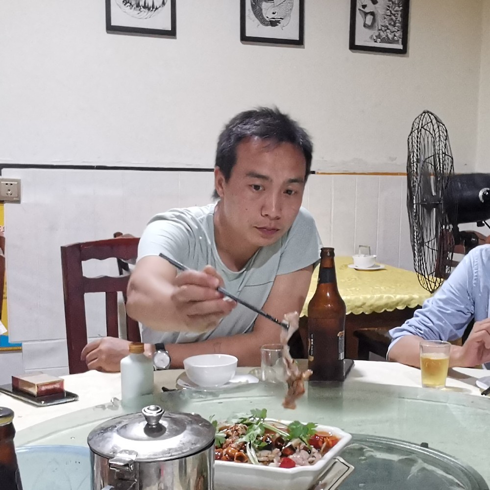 你的小白熊的照片