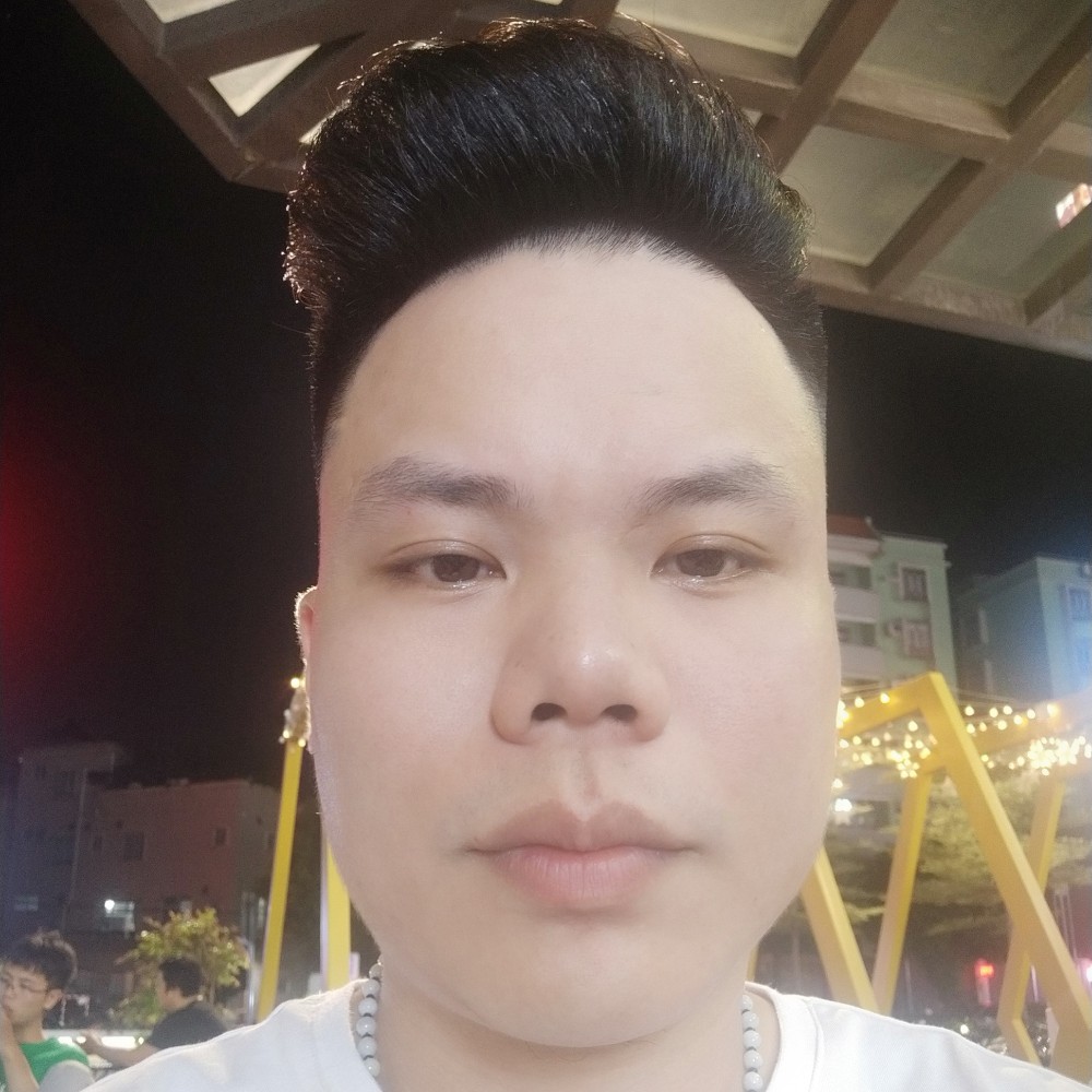 彩色爱花生的照片