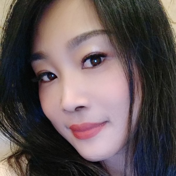 坚定邂逅初妆的照片