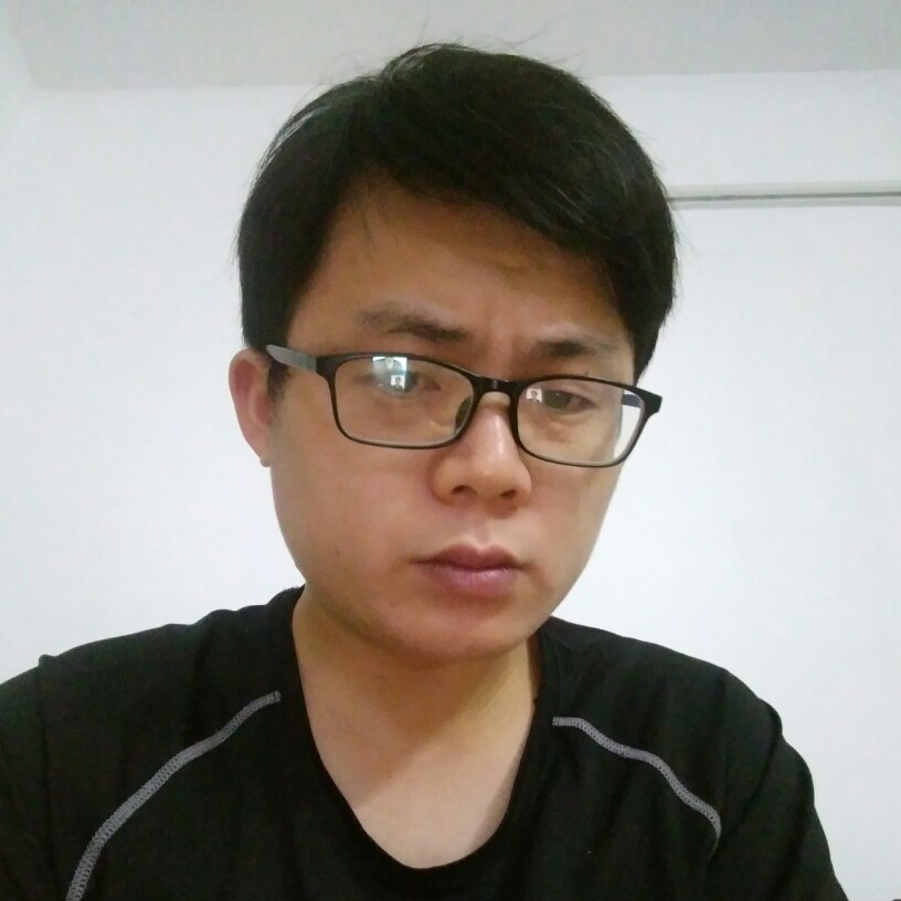 持枪靓仔的照片
