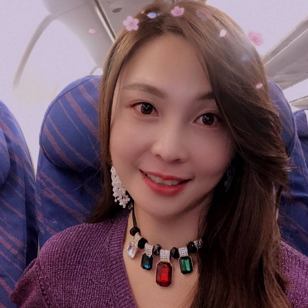 聂美玲的照片