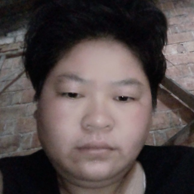 纸鹤闻虚拟的照片
