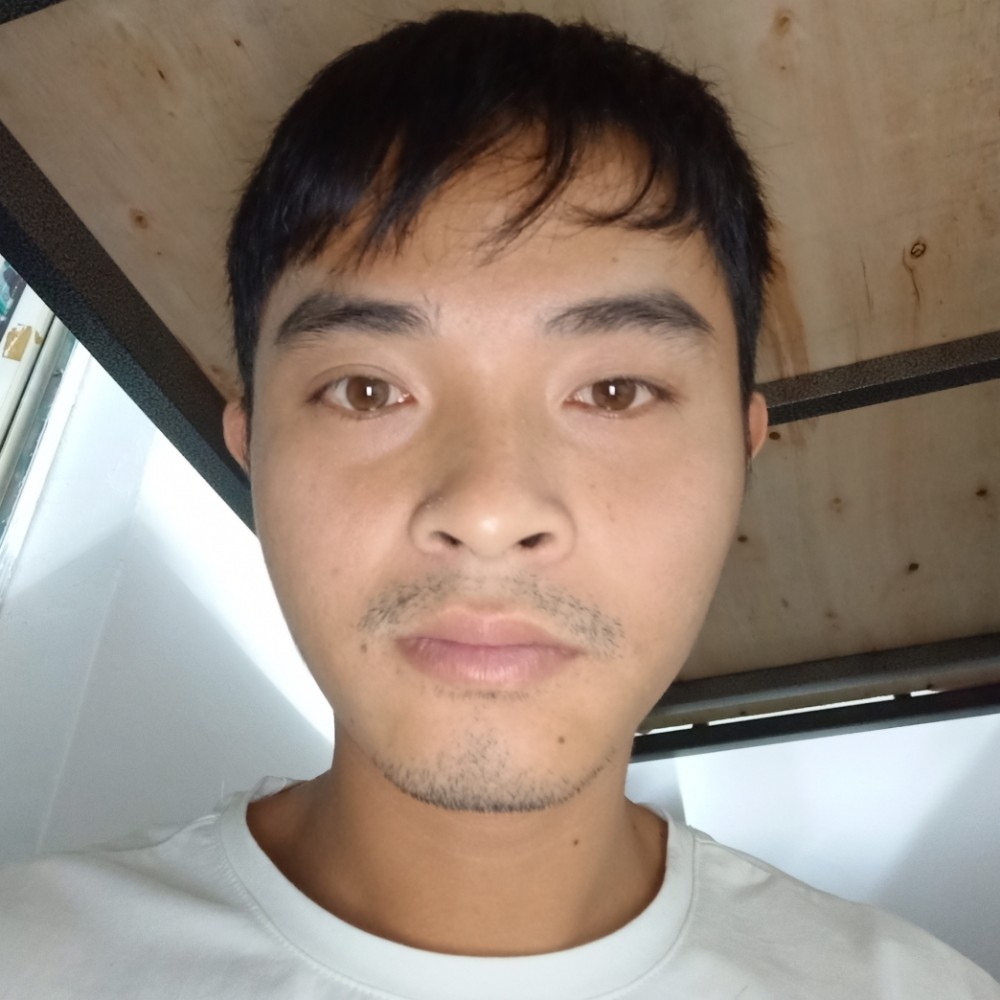 何伟科的照片