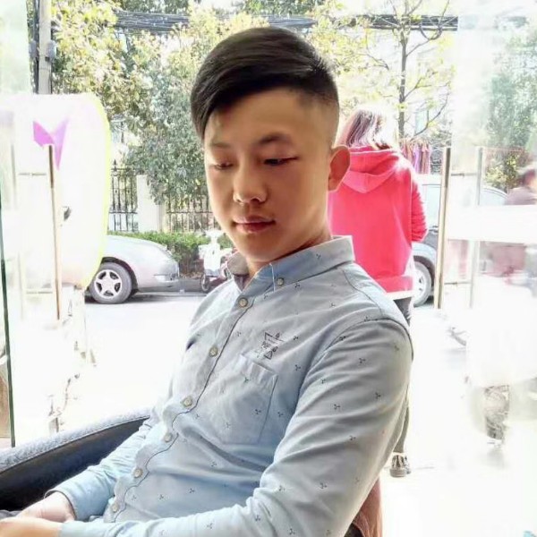 高贵方孤心的照片