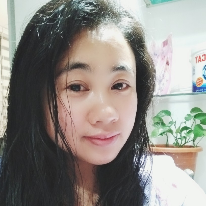 含蓄小刺猬的照片