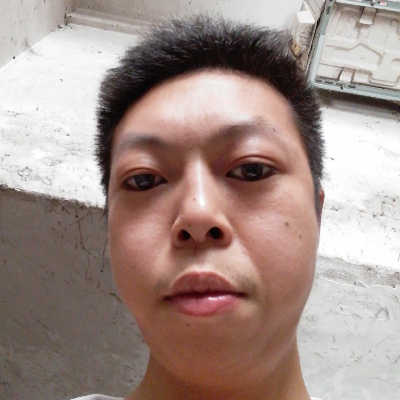 陈佩哥哥的照片
