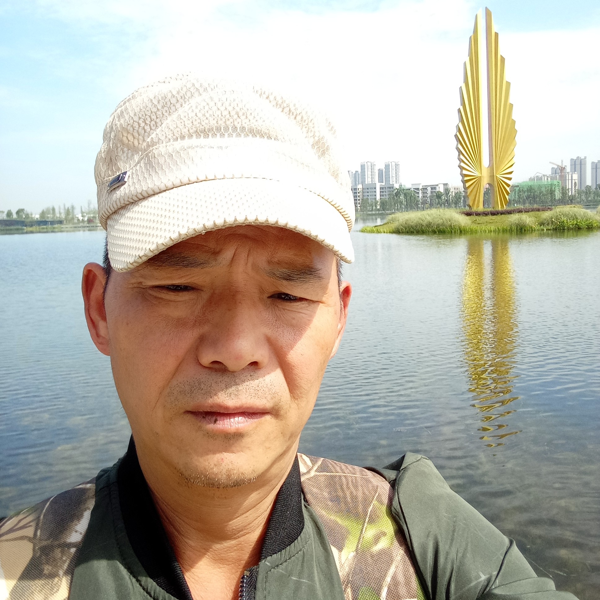 和谐和小白菜的照片