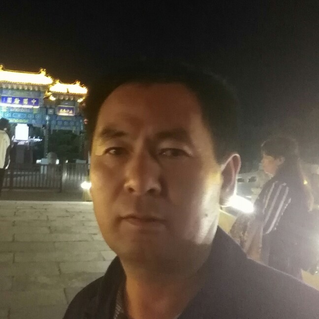 秀丽演变琉璃的照片