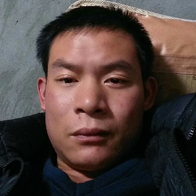 落寂山水的照片