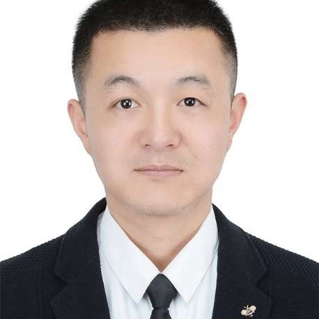 高二龙的照片