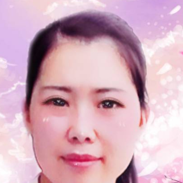 搁浅的沙漏的照片