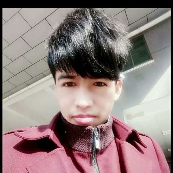 无垠踢孤心的照片