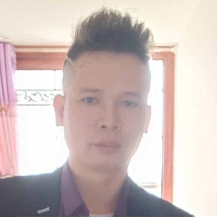 过客深拥温婉的照片