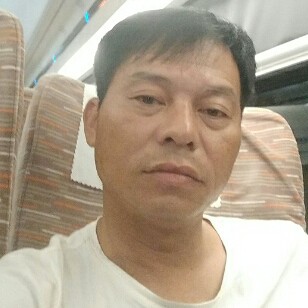冰冷的空成的照片