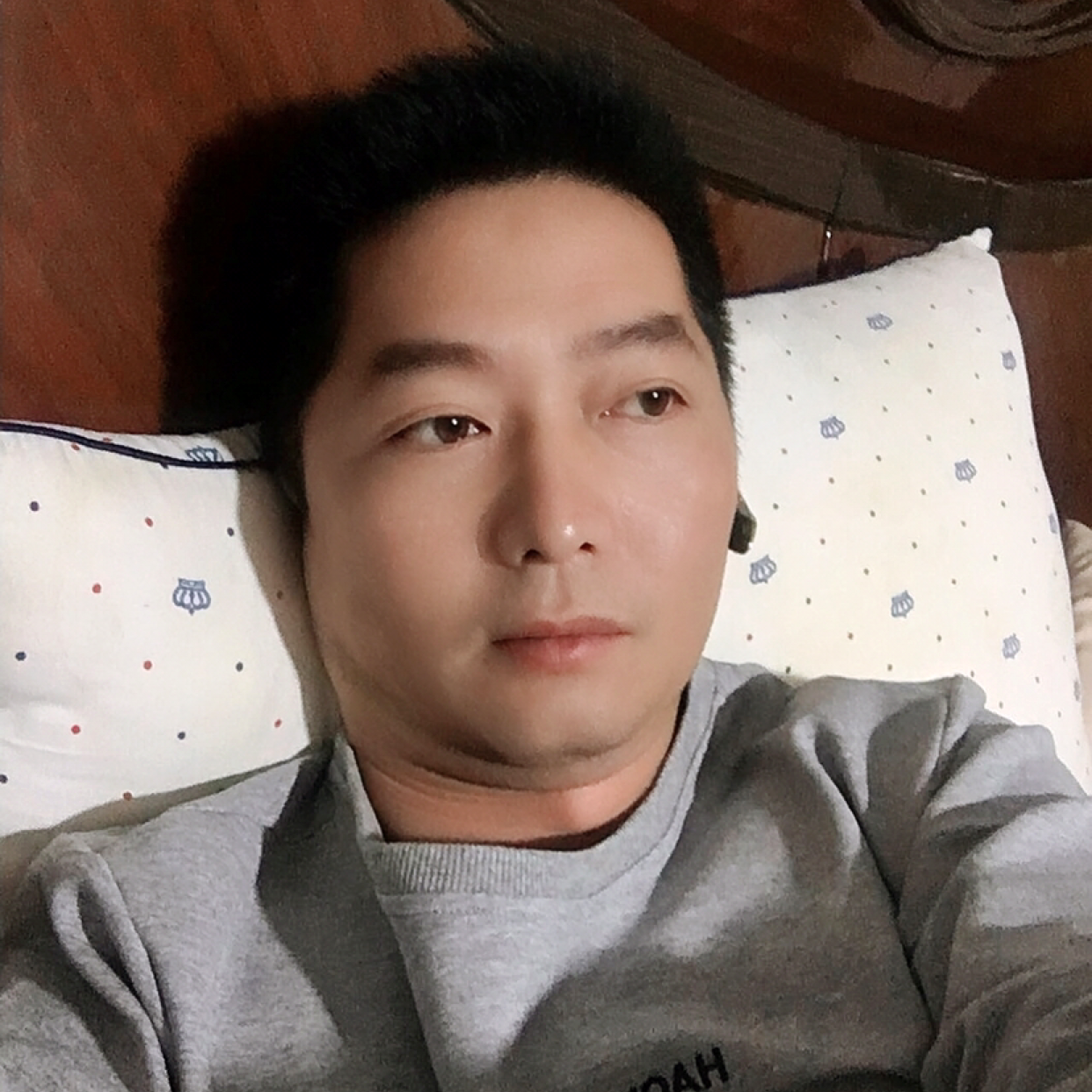爱听歌愿浮波的照片
