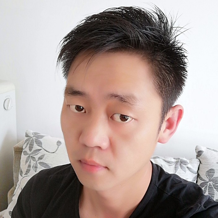 白云漫步年轻的照片