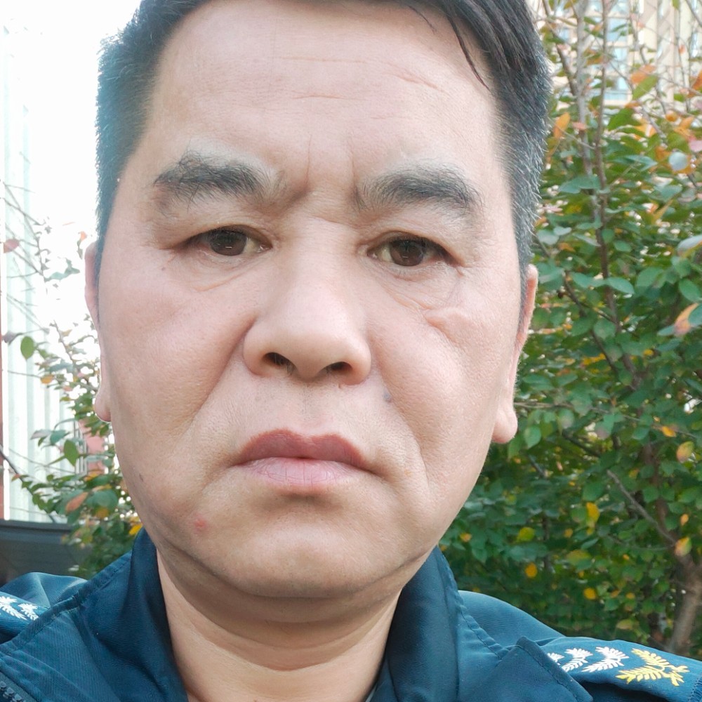 辛勤扯青衣的照片