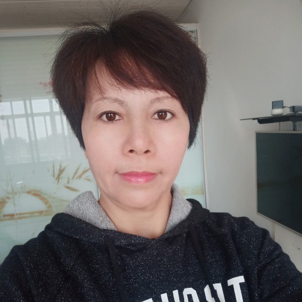 叶佳妮的照片