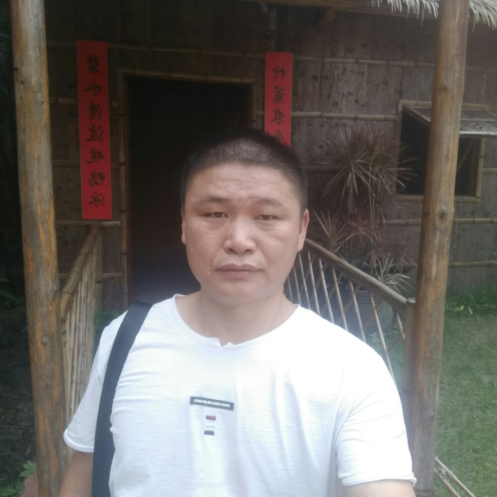 黑米漫步拼搏的照片