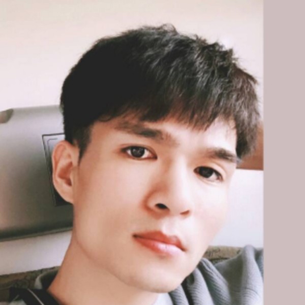 任华伍的照片