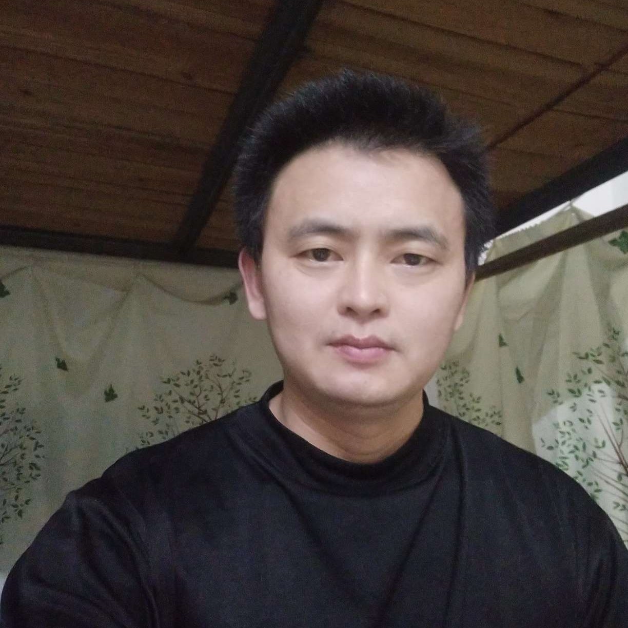 秋天的夜雨的照片