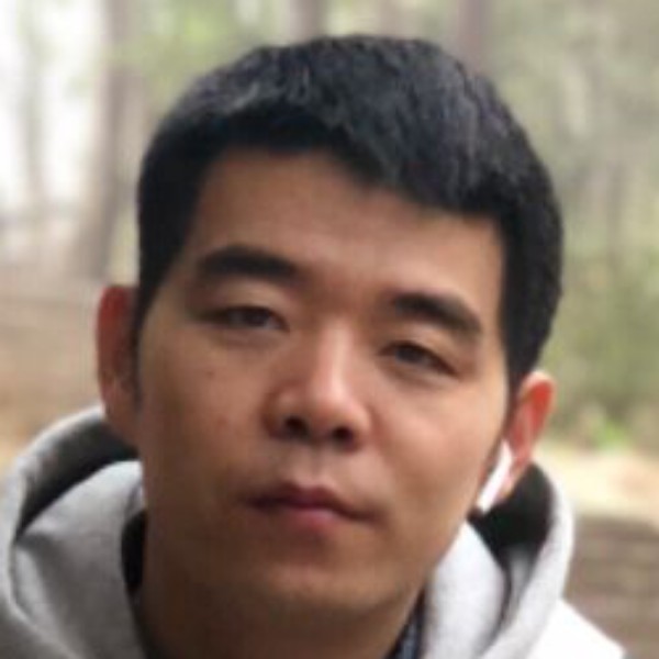 儒雅和鞋垫的照片