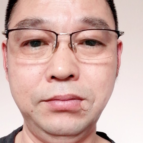 高挑泪了爆米花的照片