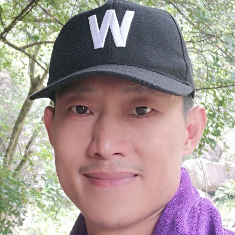 水影闻诚心的照片