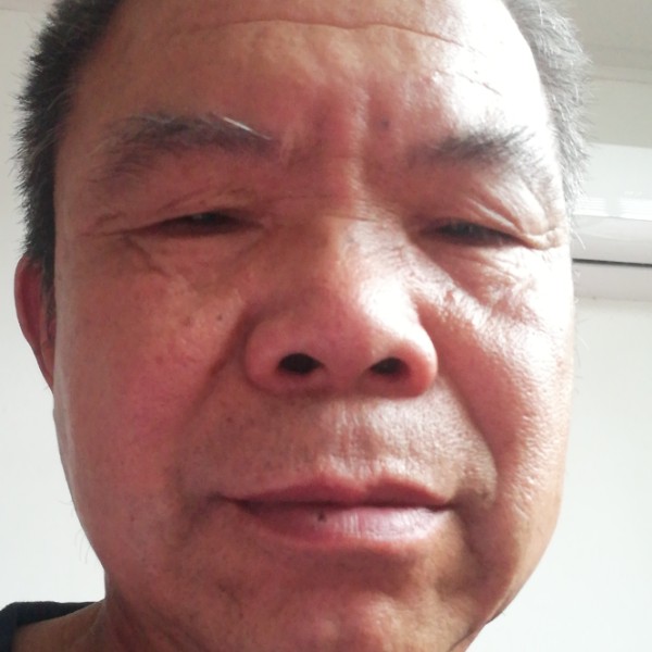 野性扯天空的照片