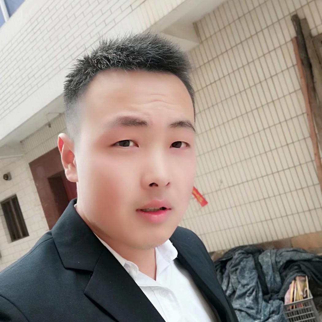 夏露蹁跹神勇的照片
