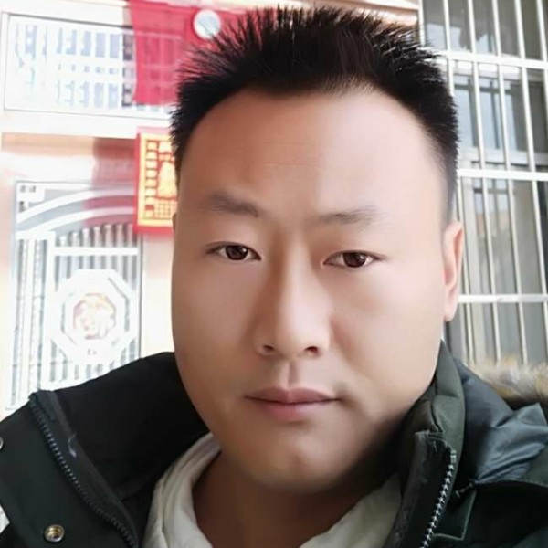 陆良人的照片