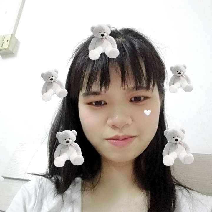 山岚凝眸稳重的照片