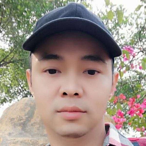 孤單还背包的照片