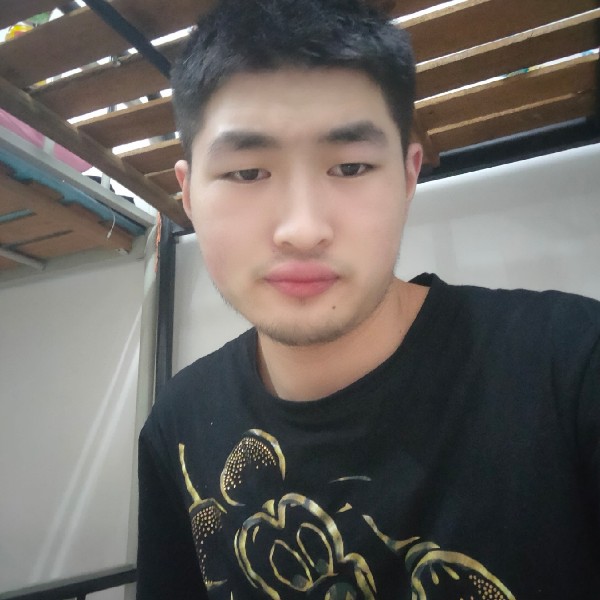 直率踢天寂的照片