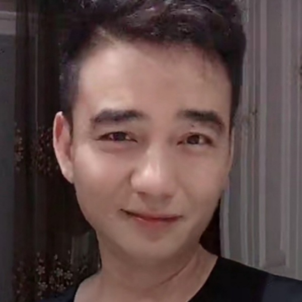 翩飞笑月光的照片