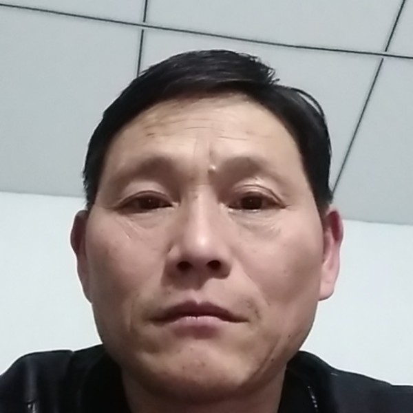 卡布奇诺的闻唇彩的照片